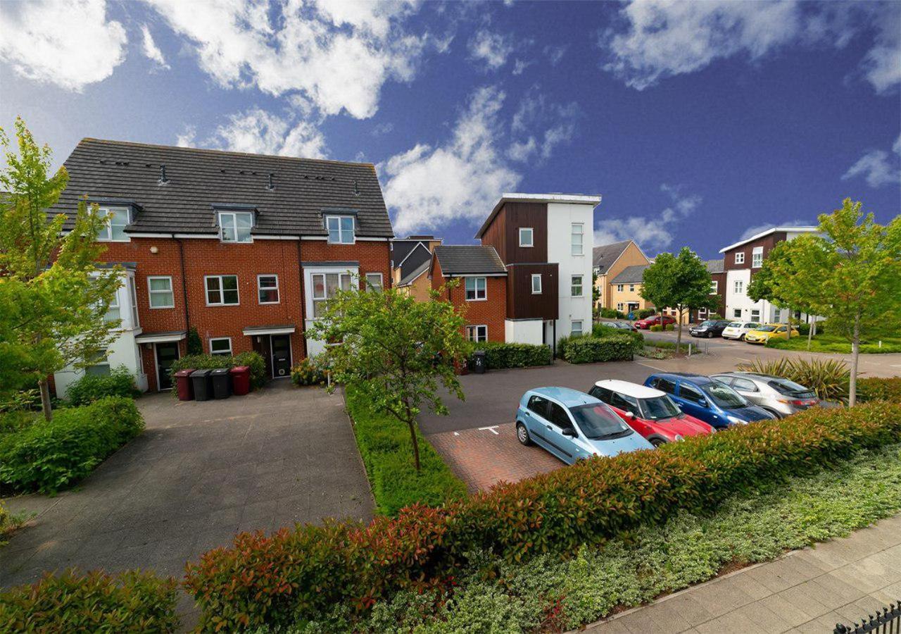 Puffin Way - Comfortable, Spacious House With Parking Редінг Екстер'єр фото